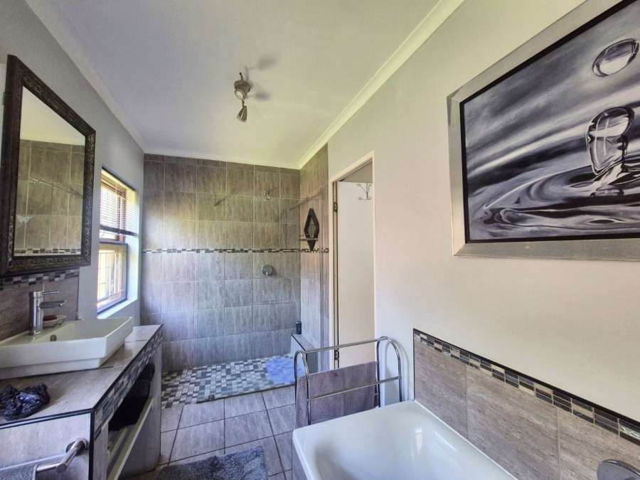 3 Bedroom Property for Sale in Heather Park Western Cape